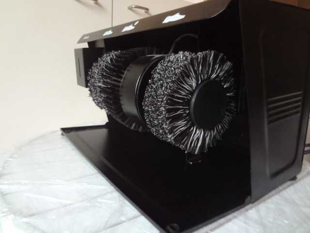 Нова немска машина за почистване на обувки