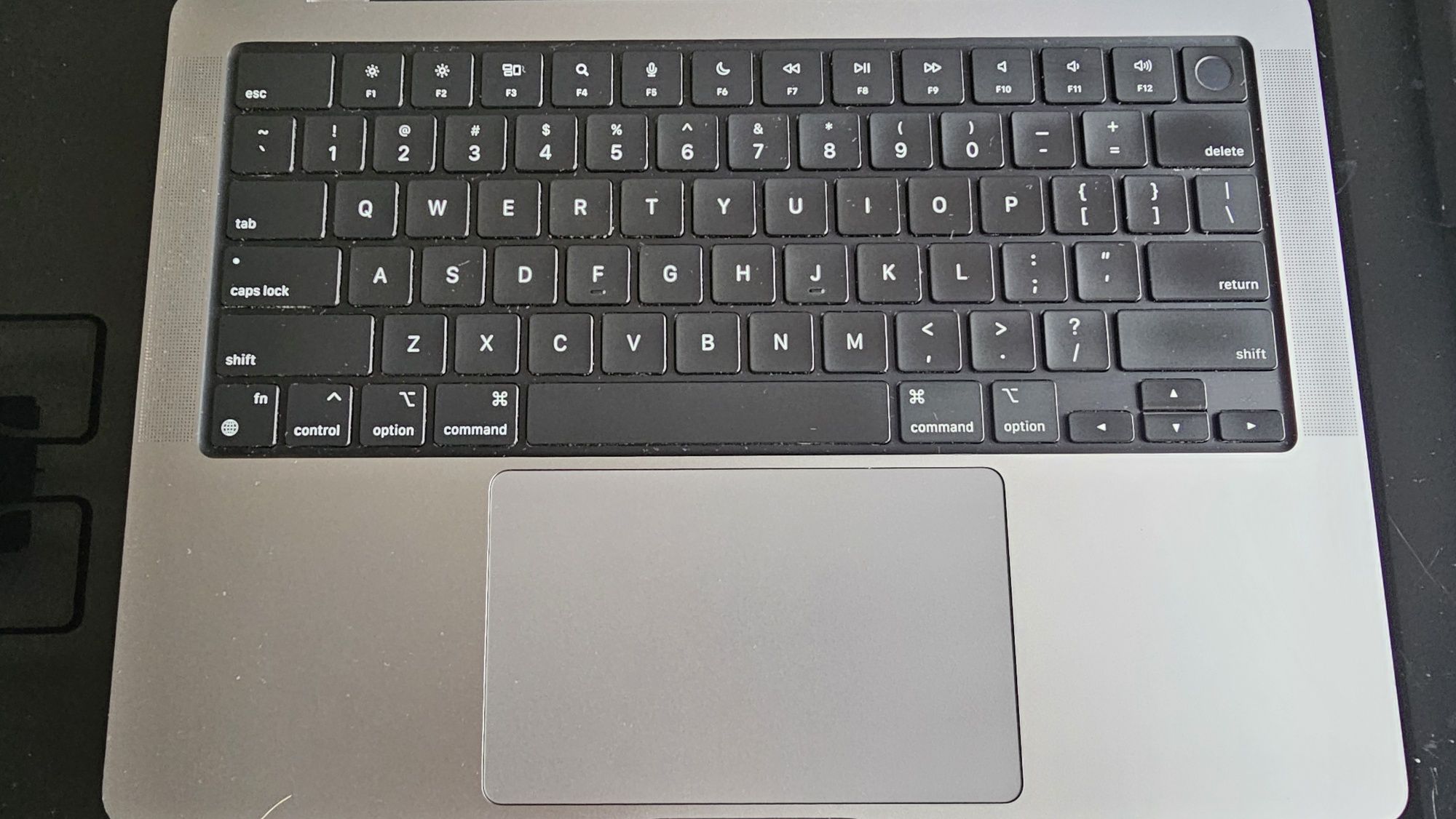 Apple MacBook Pro M1 Pro (A2442)