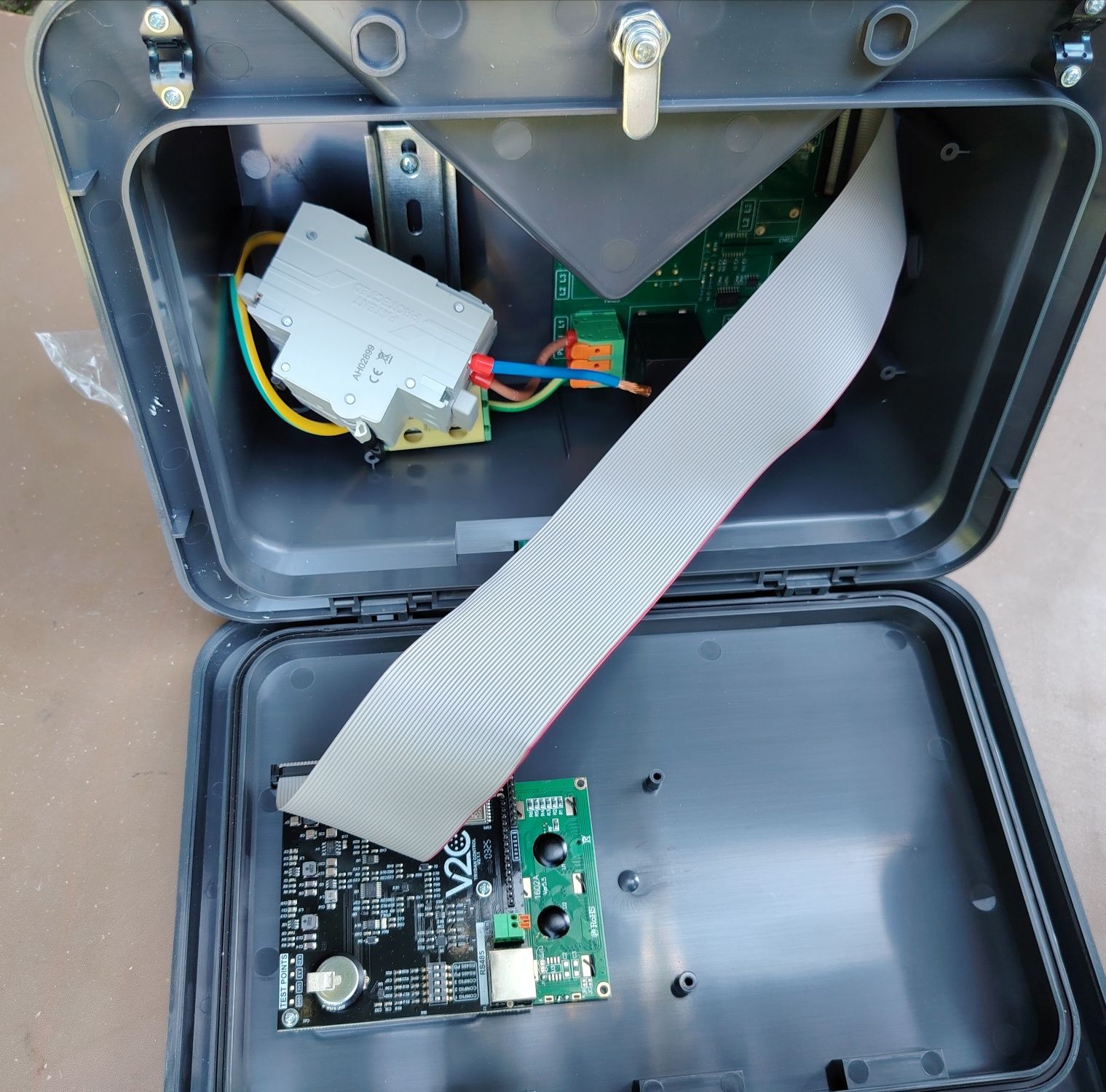 Statie profesionala incarcat masini electrice - EV V2C Trydan