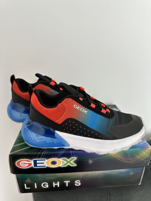 Adidasi geox Marime 29