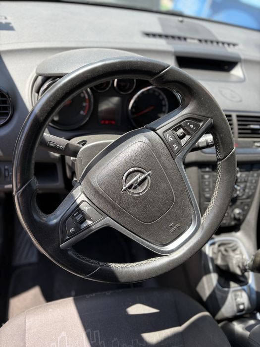 Opel meriva 2013 газ/бензин