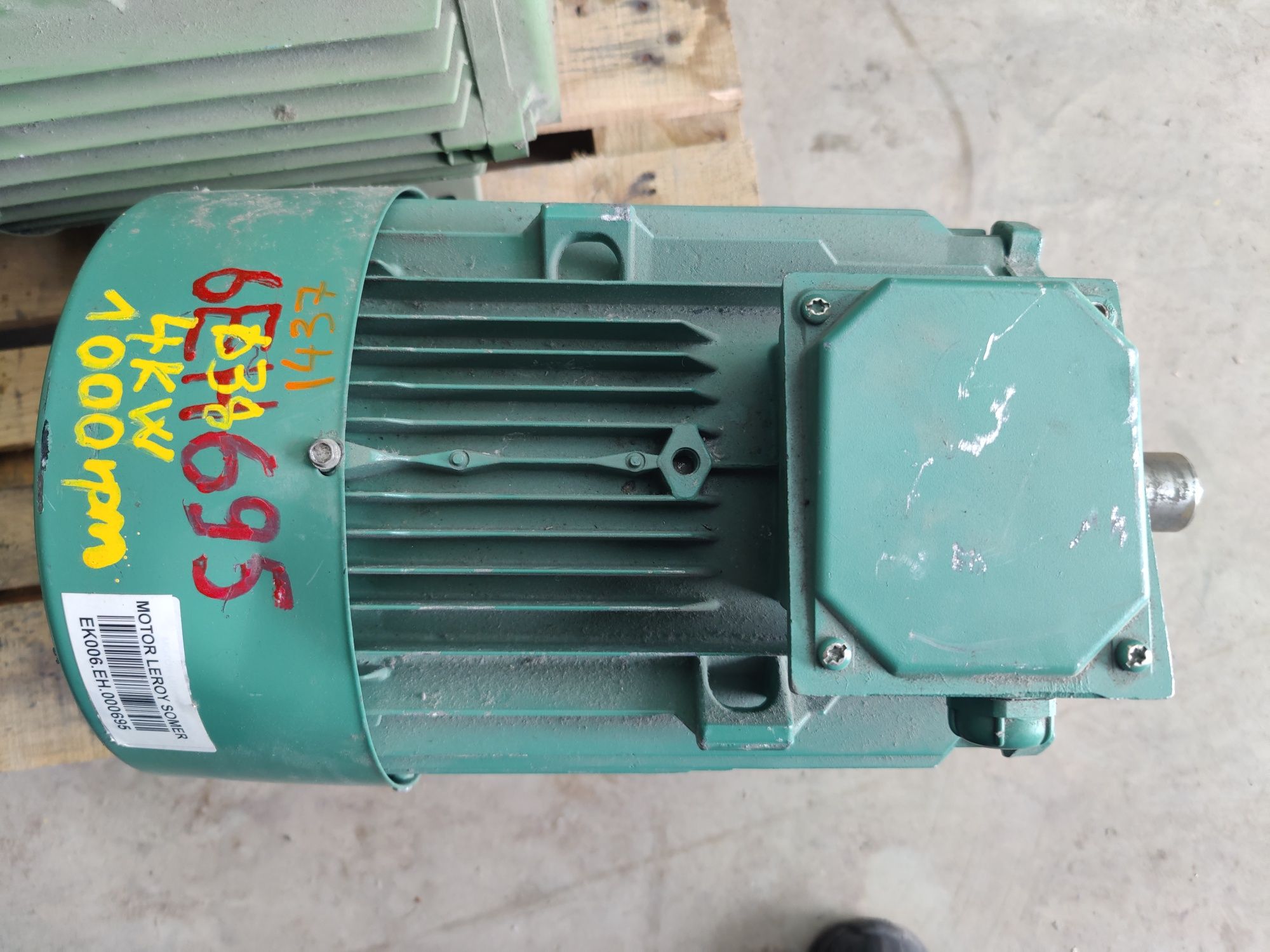 Motor electric trifazat, 4kW, 1000rpm, 380V