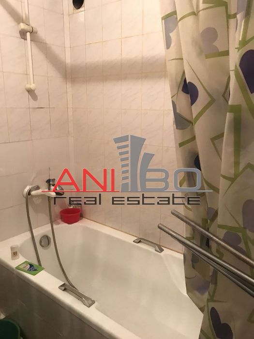 Дава се под наем Четиристаен апартамент в Варна, Център - 120 кв.м за 550 € - Снимка #11