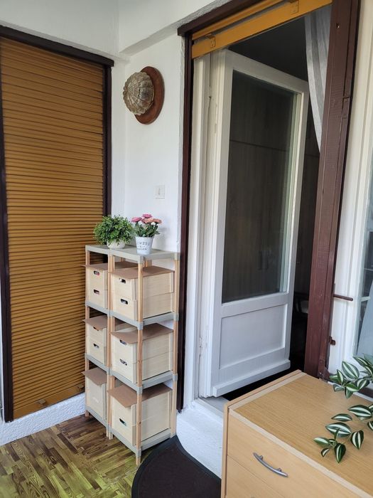 Vând apartament cu 3 camere pe Bld Dacia vizavi de șcl Dacia la cheie