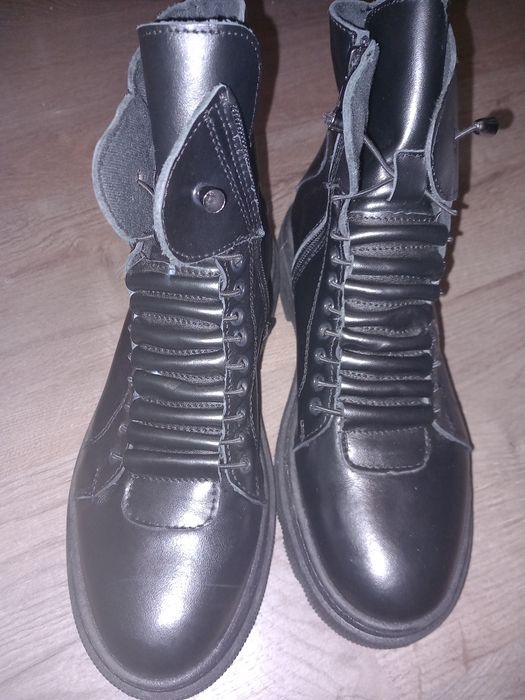 Ghete piele naturala noi mar 38-39 interior 25 cm