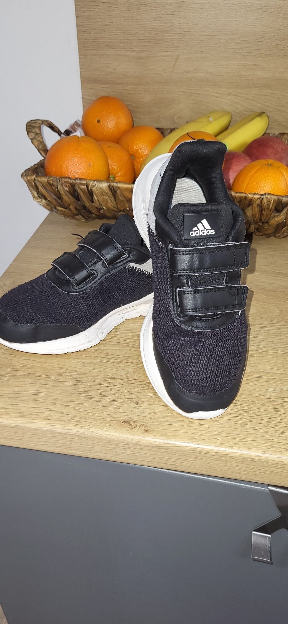 Маратонки Adidas 34