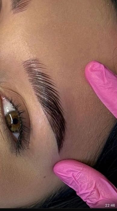 Micropigmentare, laminare sprâncene și pensat sprâncene