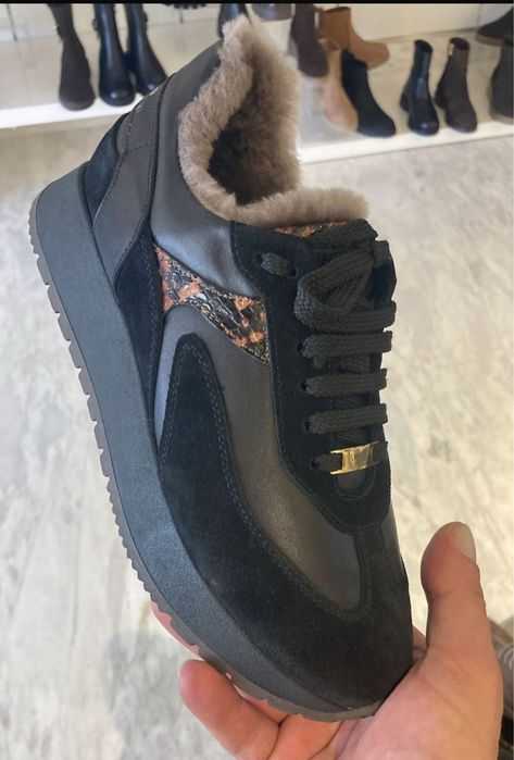 Кроссовки зимние марио музи