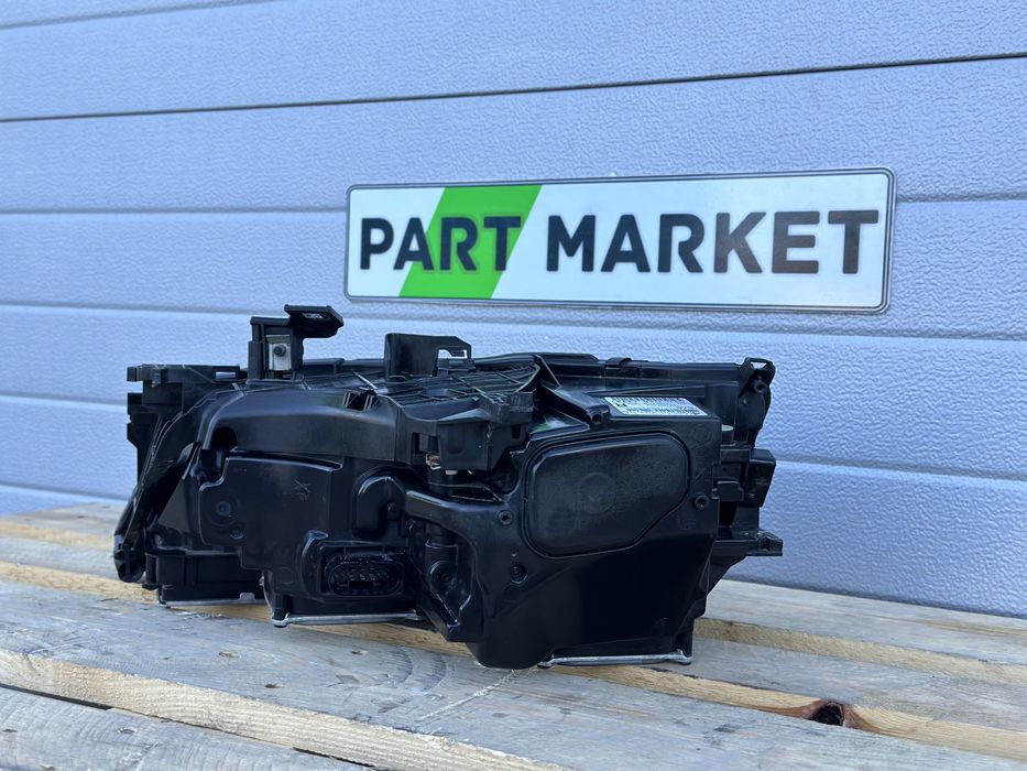Десен фар AUDI A7 S7 RS7 Full Led 4G8941774B
