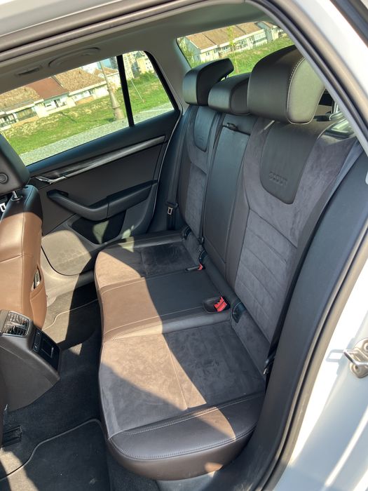 Skoda Octavia Scout 2.0 TDI 4x4 DSG 184 cp Euro 6