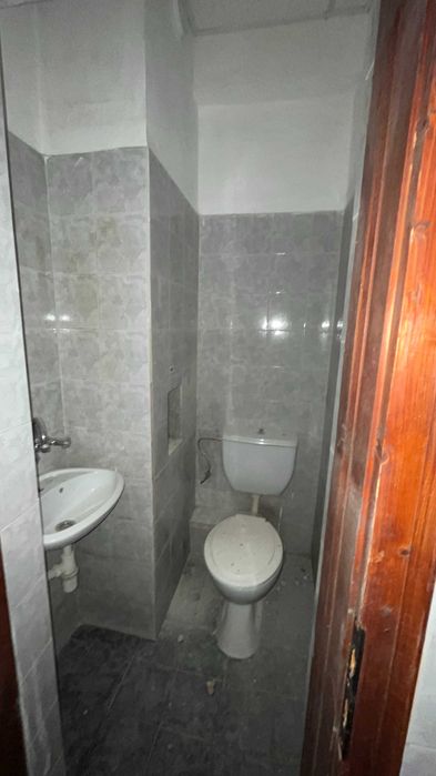 Дава се под наем Офис в Бургас, Център - 35 кв.м за 300 € - Снимка #1