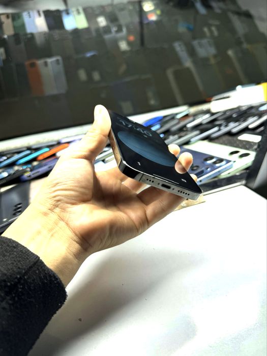 Masalan Iphone 12 por