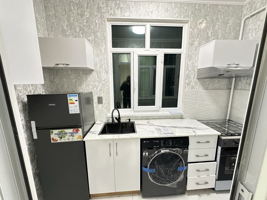 Чилонзор 8-кварталда 1*(2) хоналик евро ремонт квартира сотилади. Свой