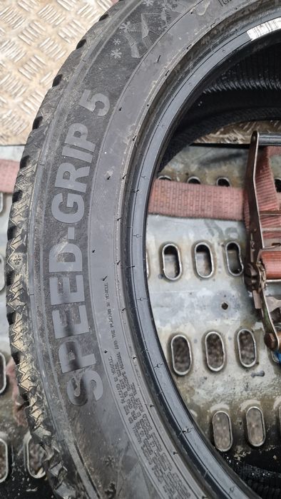 235 50 19 Semperit 2022 2 anvelope iarna