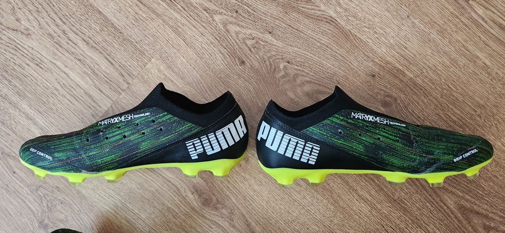 Бутонки Puma Ultra детски футболни обувки номер- 37.5