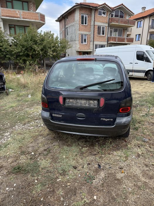 Рено меган на части