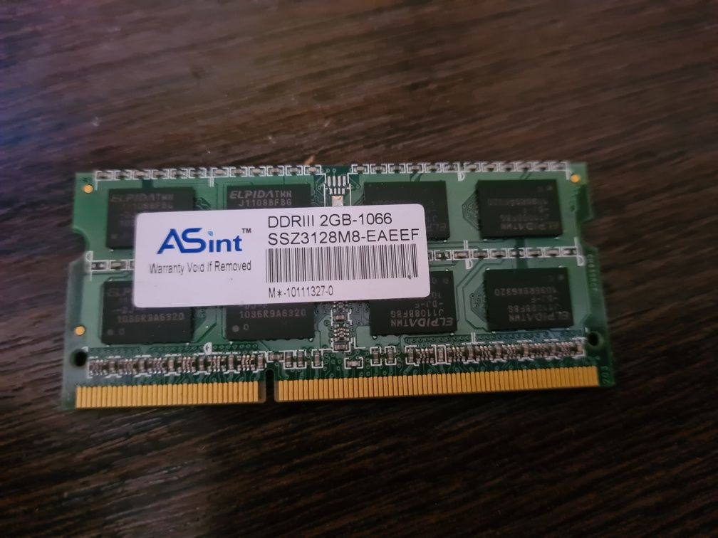 Memorie laptop 2 GB - DDR 3 - 1066 Mhz