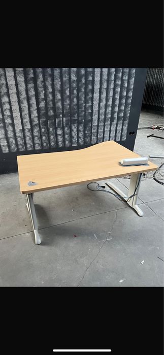 Birou STEELCASE pal+metal calitate superioara
