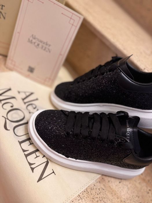 Лъскави Alexander McQueen