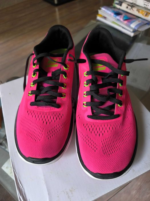 Дамски маратонки Nike