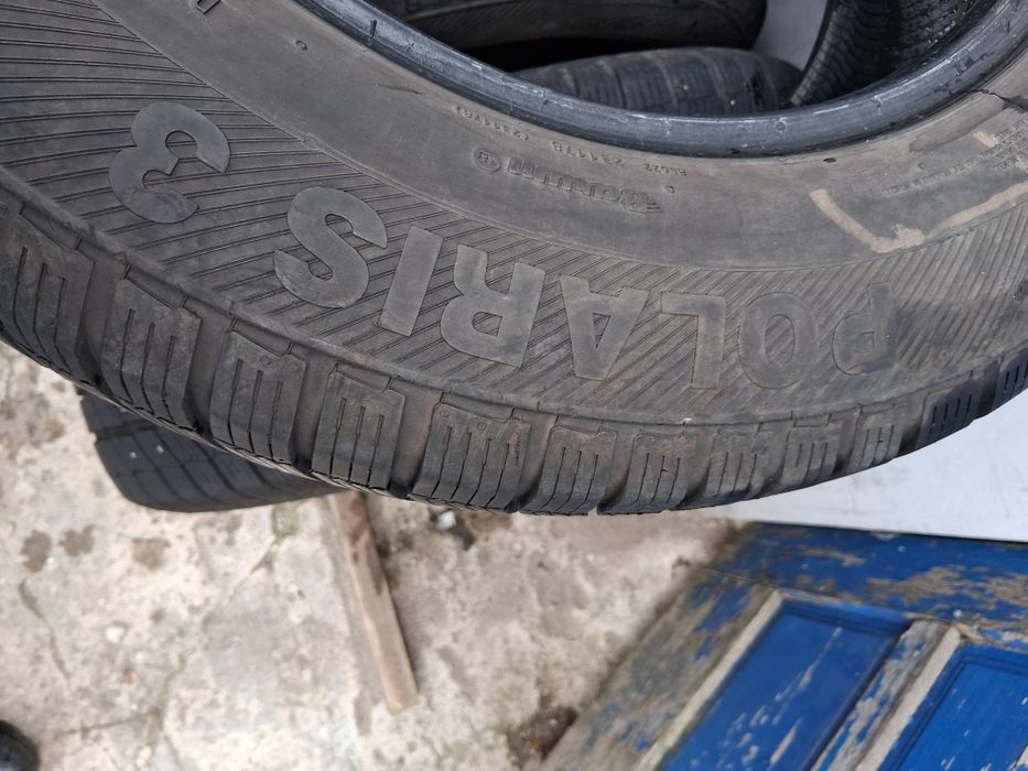 225 65 17 BARUM 4броя зимни