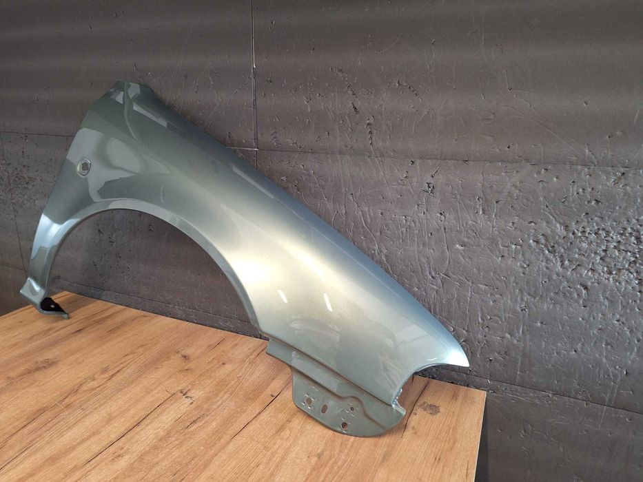 Aripa Fata Dreapta Skoda Octavia 1 I 1999-2007 (F6G (Verde))