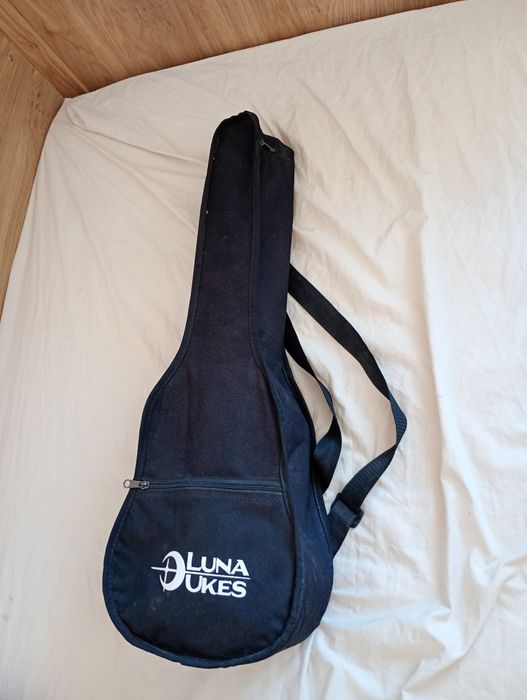 Ukulele Luna electro acustic