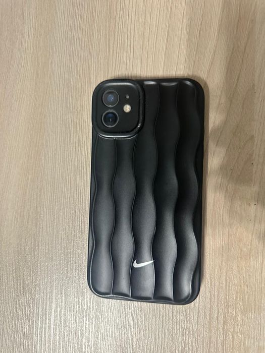 iPhone 11 простой