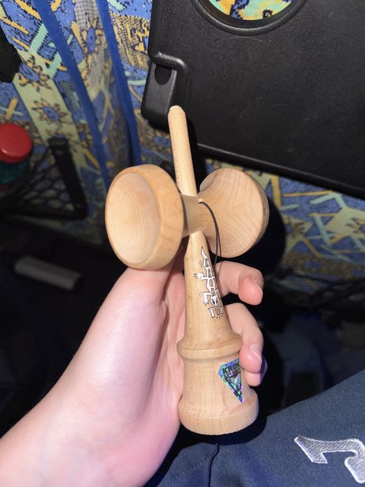 Kendama Krom YUI