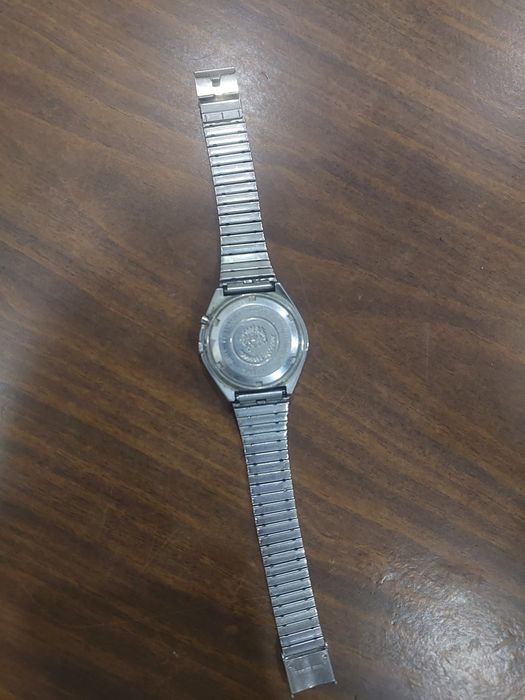 ССCР da ishlab chiqarilga soat 
Yili 1970-19