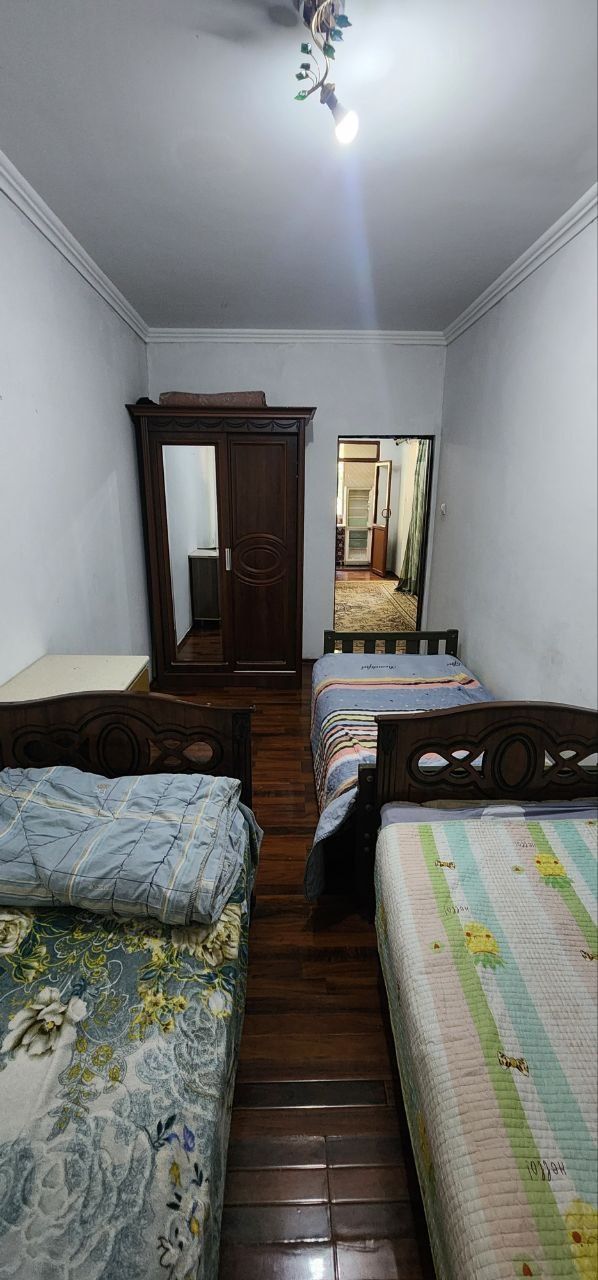 Чиланзар 17, Сингапурский, №:220