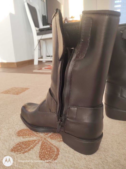Bocanci moto din piele