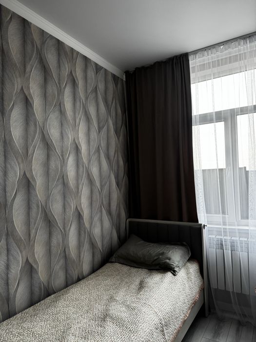 Кровать для девочек или мальчиков нейтральный цвет