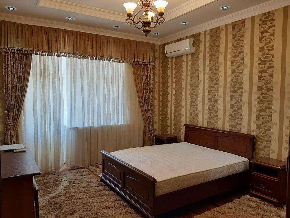 Ойбек аренда болшая квартира 4 комнт ул Тараса Шефченка Габус