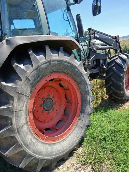 Tractor Fendt 514C cu incarcator