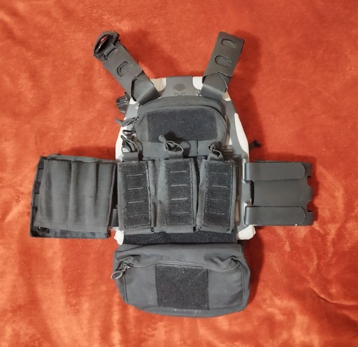 Vesta tactica Emerson plate carrier frame airsoft
