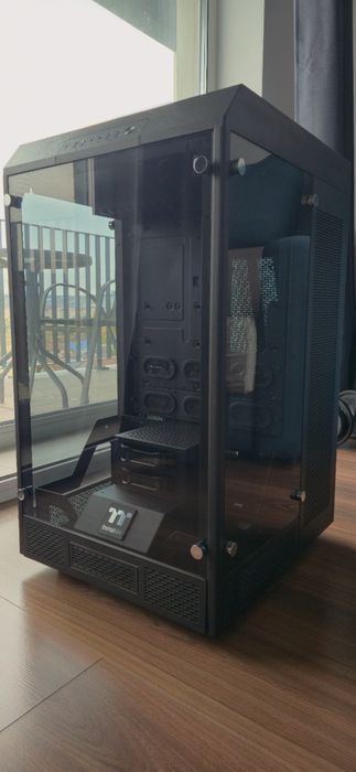 Carcasa Thermaltake the tower 900