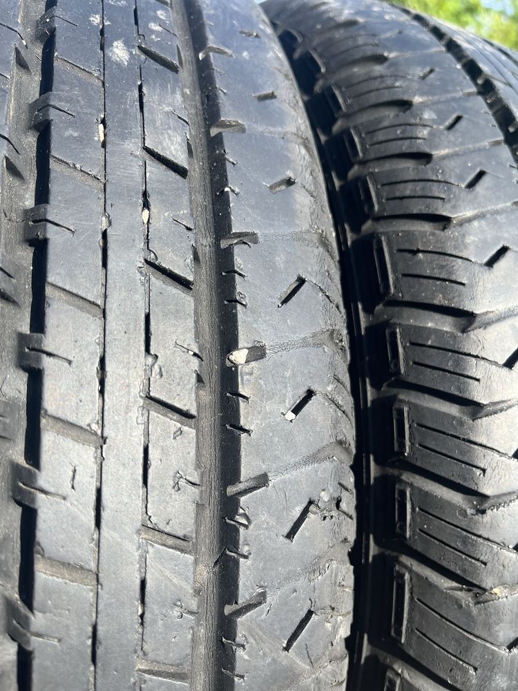 2 бр. летни гуми 215/70/15C Nokian 8 mm DOT 4515