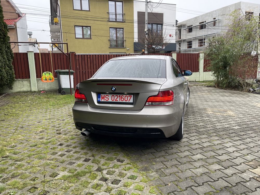 Vand sau schimb urgent Bmw seria 1