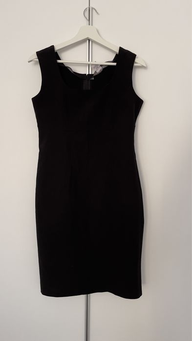 Rochie neagra medie