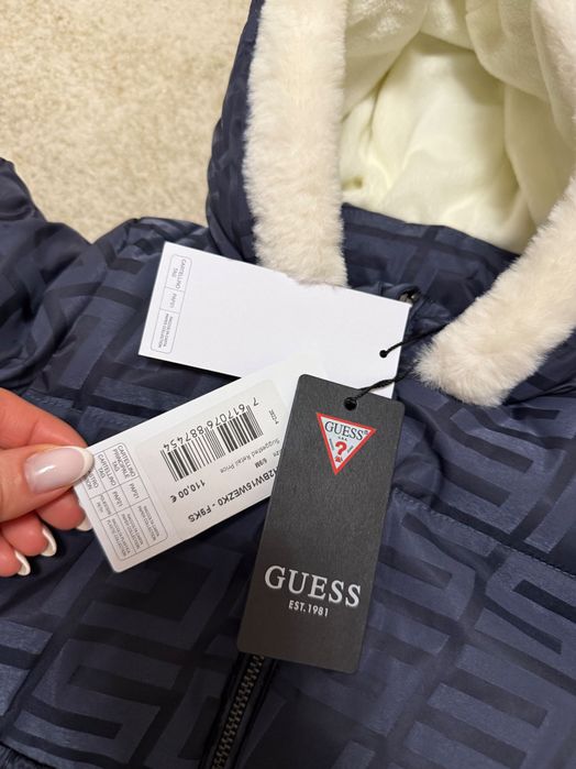 Космонавт GUESS чисто нов!