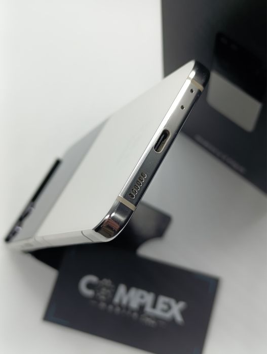 Samsung Galaxy Z Flip 5 - 256Gb - Stare Excelenta