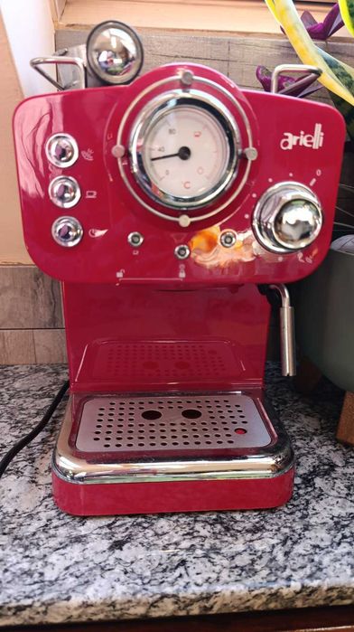 Кафемашина Ариели