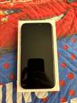 Продавам iphone 11 64GB