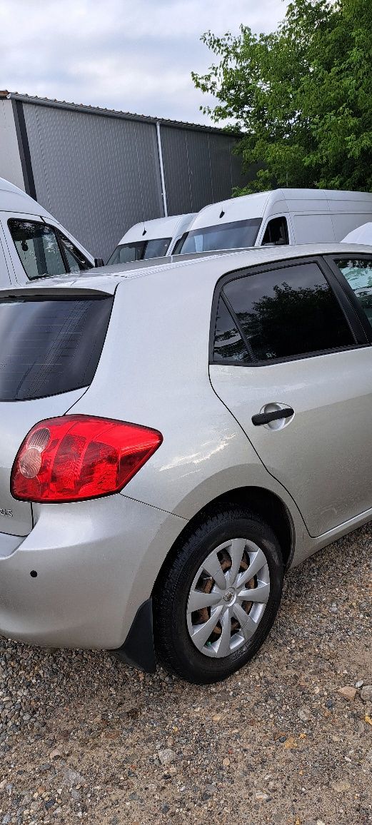 Toyota Auris an 2010