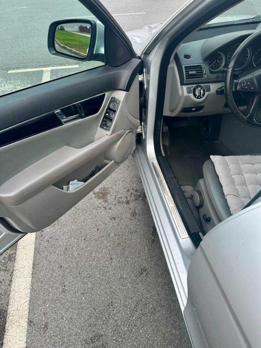 Мерцедес С220 дизел в перфектно състояние