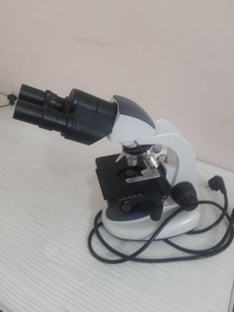 УЗИ портативный допплер Биохимические анализатор Микроскоп Термостат30