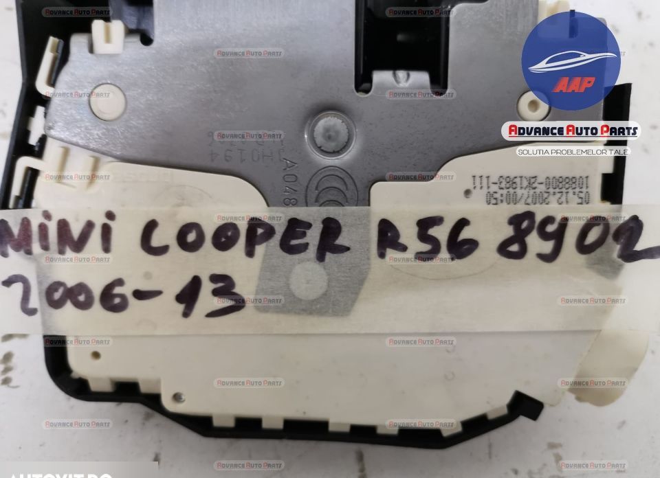 Оригинална предна дясна брава / Mini Cooper R56 [фейслифт] Оригинална