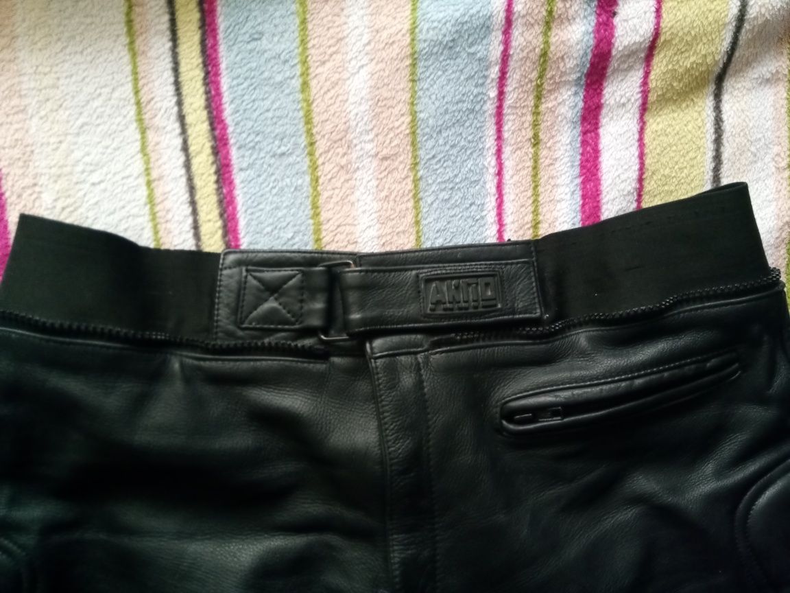 Pantaloni moto piele Akito BodyGuard