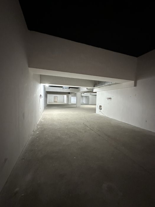 Срочно !!! Срочно!!! Продаётся полуподвал под бизнес Комер пред.